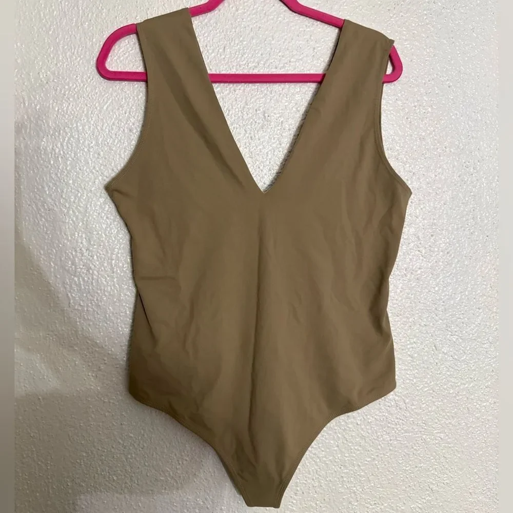 Free People Tan V-Neck Bodysuit size XL NWT